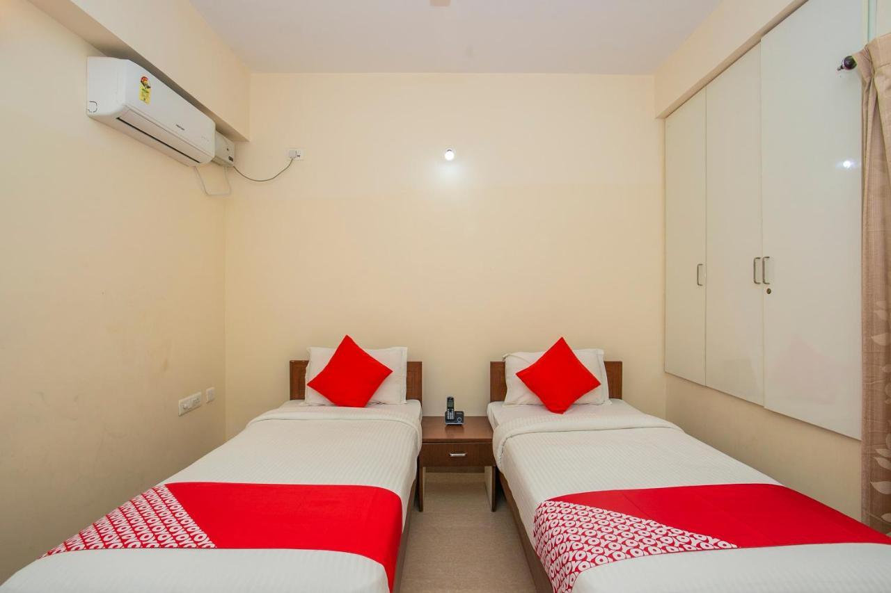 Oyo 4797 Lulu Hospitality Hotel Yelahanka Екстериор снимка