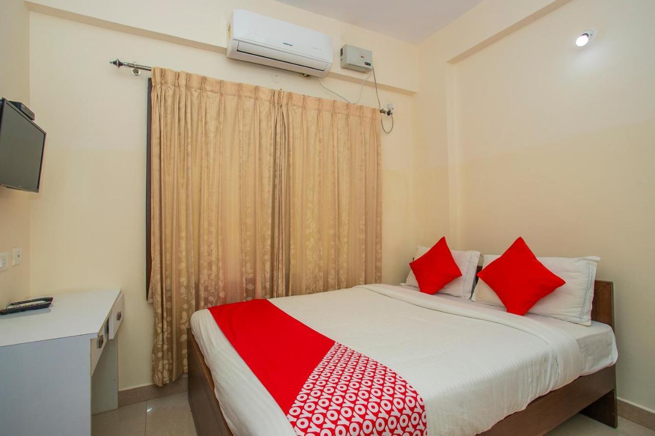 Oyo 4797 Lulu Hospitality Hotel Yelahanka Екстериор снимка
