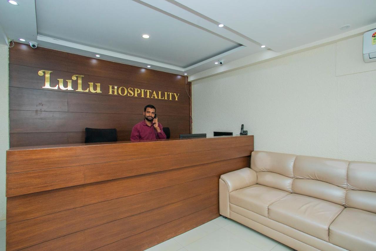 Oyo 4797 Lulu Hospitality Hotel Yelahanka Екстериор снимка